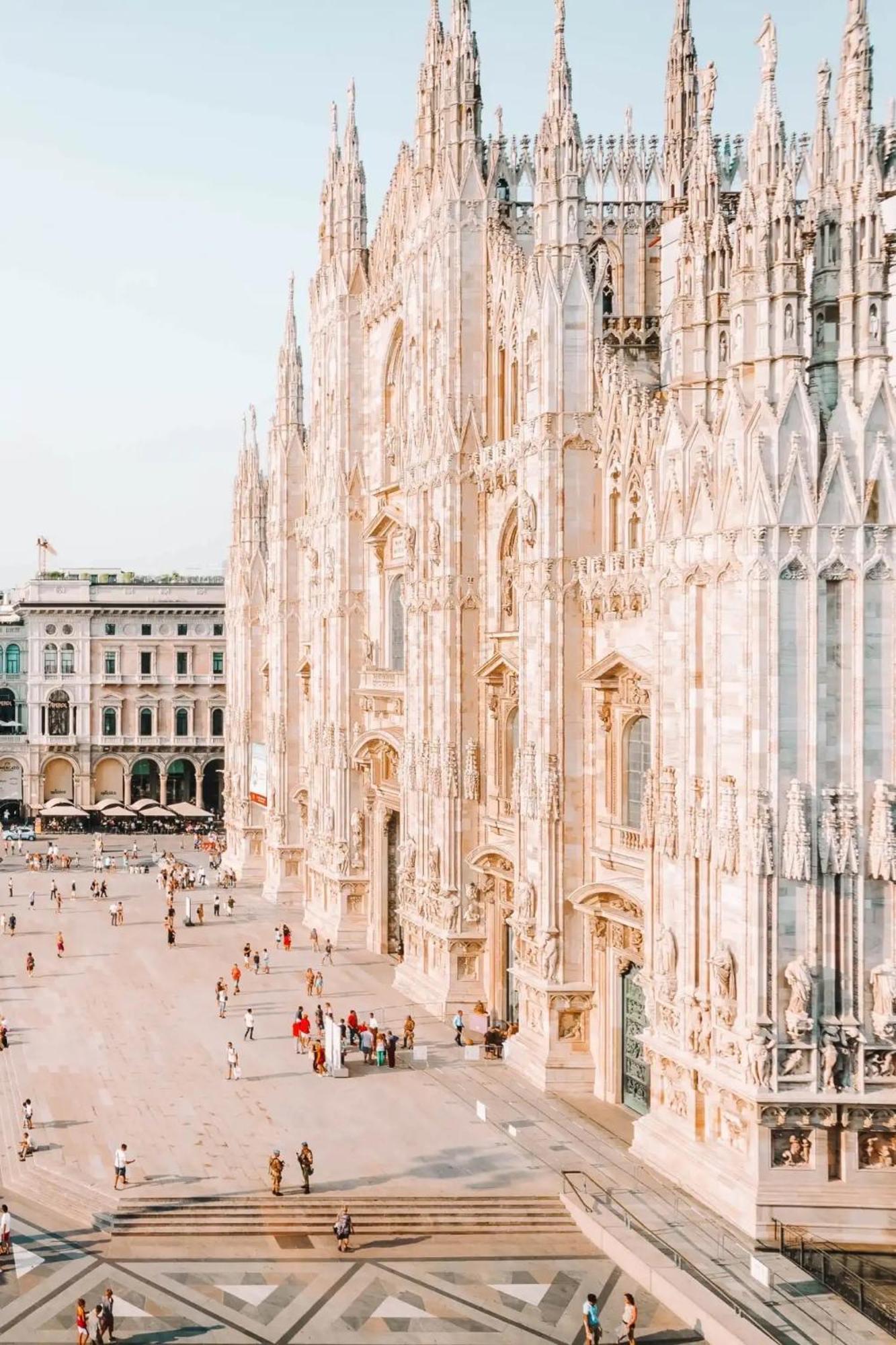 The Boutique Houses - Iconic Suite In Galleria Duomo With Private Parking 米兰 外观 照片