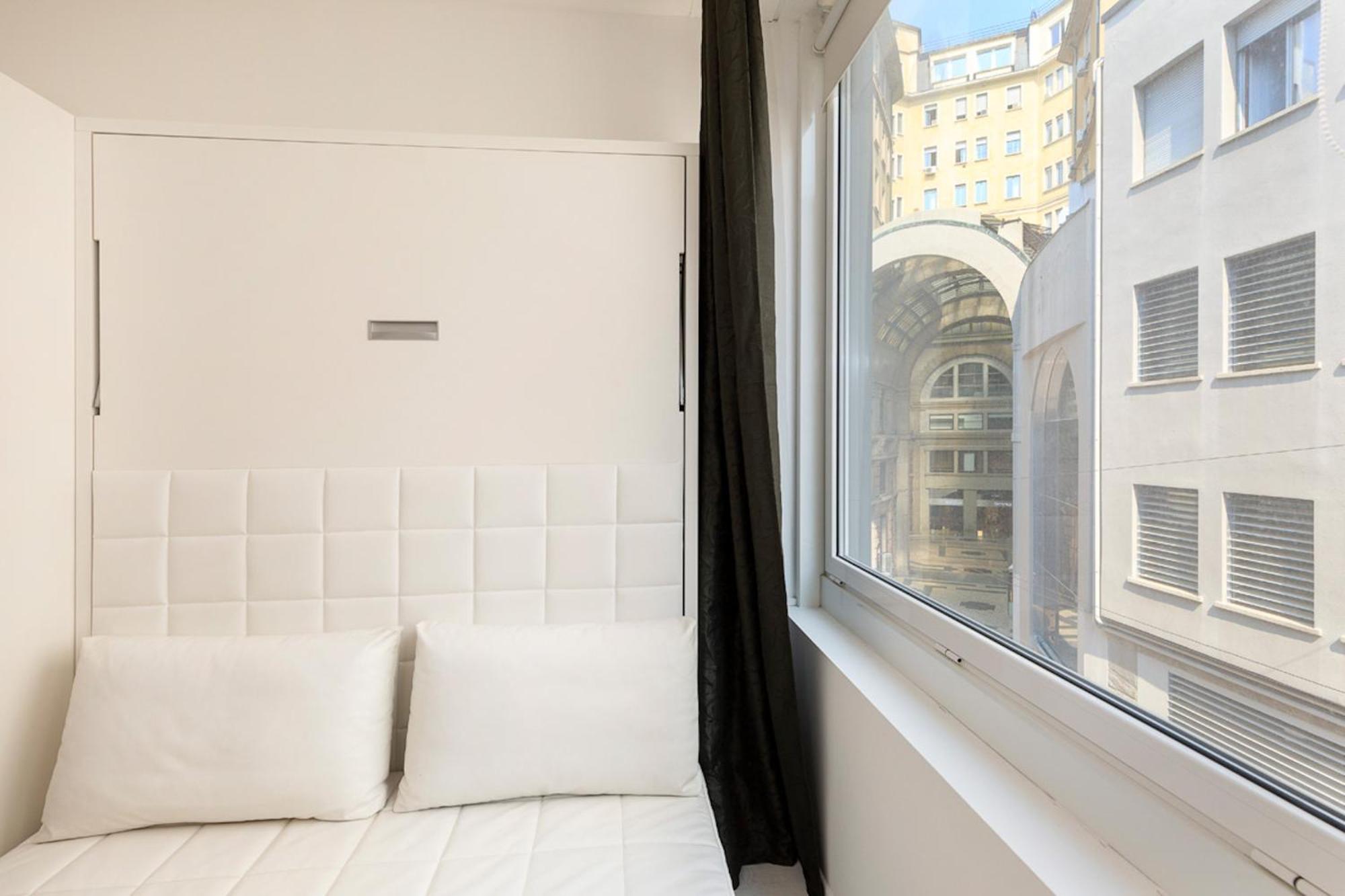 The Boutique Houses - Iconic Suite In Galleria Duomo With Private Parking 米兰 外观 照片