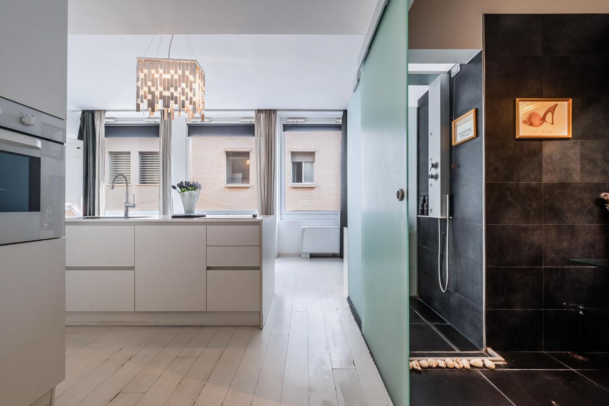 The Boutique Houses - Iconic Suite In Galleria Duomo With Private Parking 米兰 外观 照片